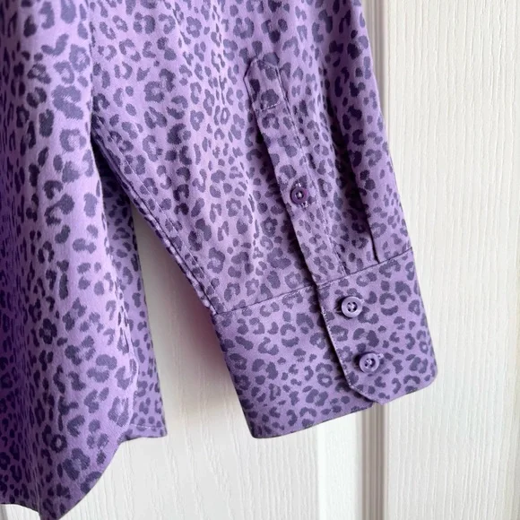 Chico’s No Iron Animal Print Jacquard Shirt - Picture 5 of 8